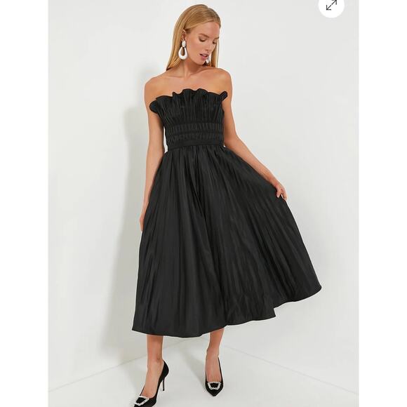 Moon River Dresses & Skirts - Moon River Black Strapless Pleated Mini Dress NWT Size XS